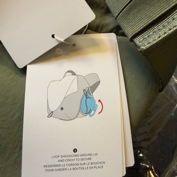 lululemon Curved  Crossbody Bag 3L-NWT - Picture 7 of 10